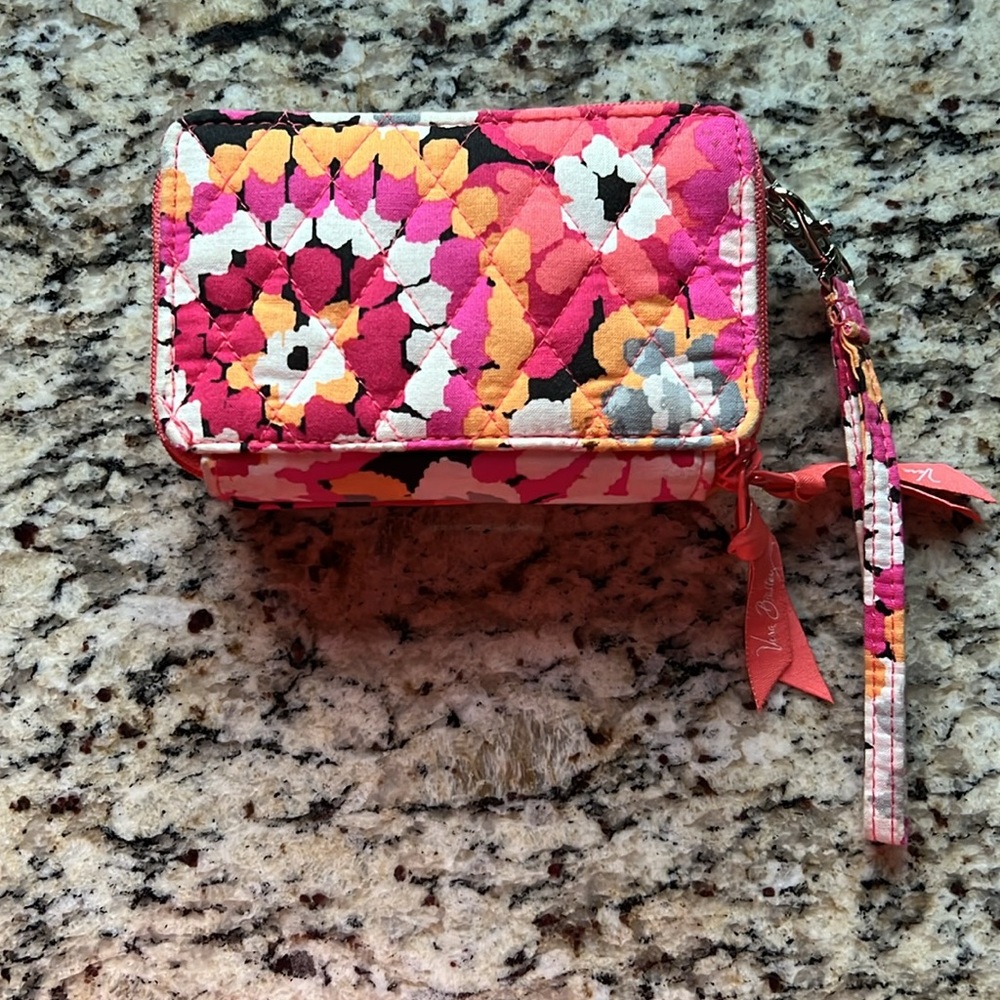 Vera Bradley all in one crossbody purse - Picture 2 of 6